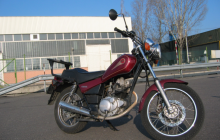 Yamaha SR125 bordó